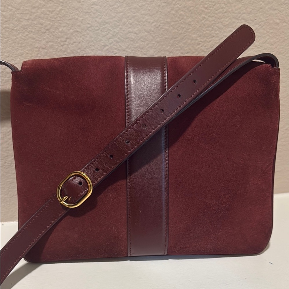Gucci Wine Burgundy Arli Crossbody Bag with Gold GG Logo - Picture 5 of 11